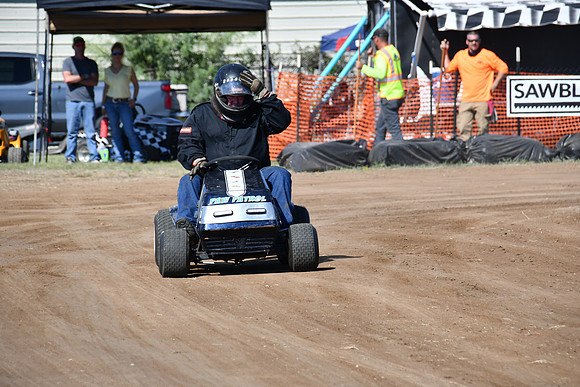 FSHE-0131 - Mower Racing 0131
