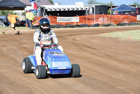 FSHE-0076 - Mower Racing 0076