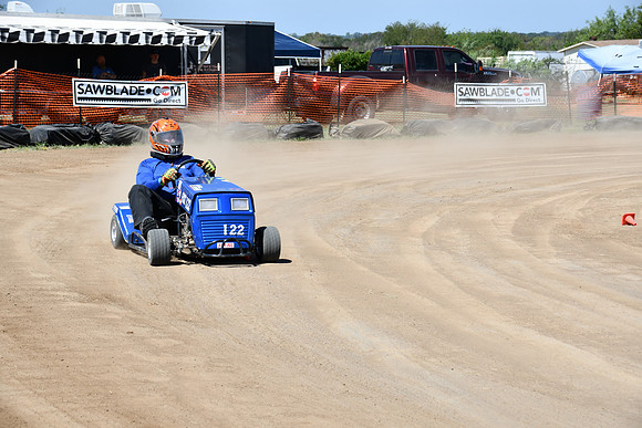 FSHE-0161 - Mower Racing 0161