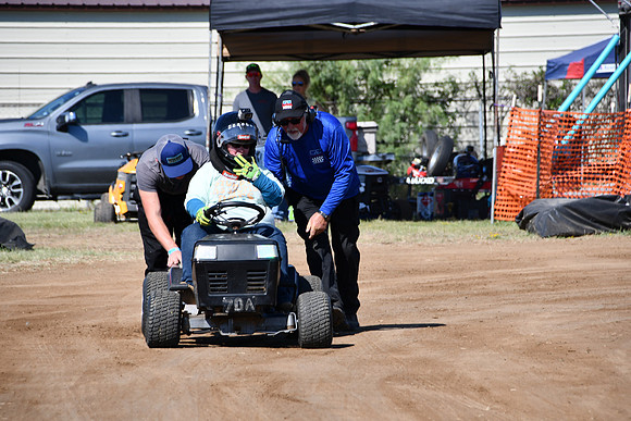 FSHE-0126 - Mower Racing 0126