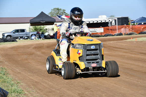 FSHE-0069 - Mower Racing 0069