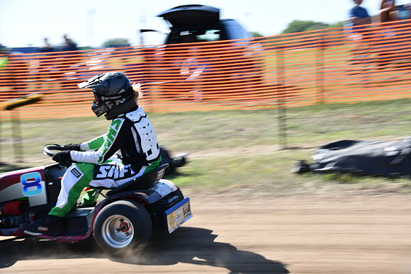 FSHE-0101 - Mower Racing 0101