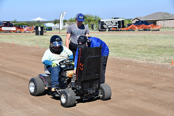 FSHE-0128 - Mower Racing 0128