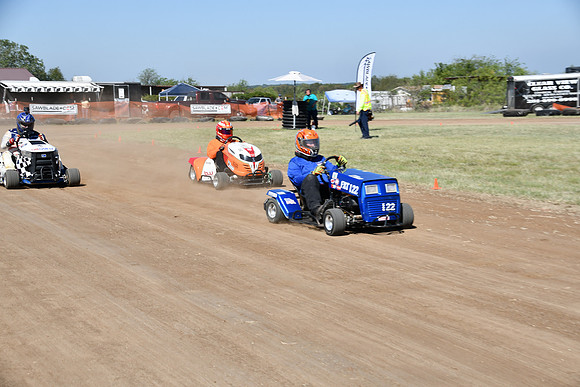 FSHE-0215 - Mower Racing 0215