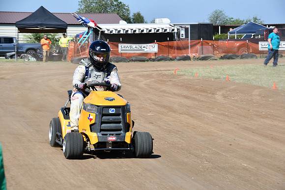 FSHE-0188 - Mower Racing 0188