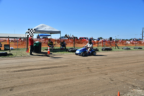 FSHE-0142 - Mower Racing 0142
