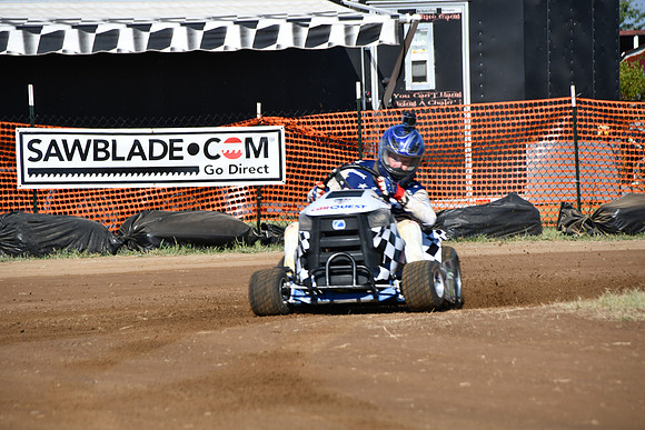 FSHE-0055 - Mower Racing 0055