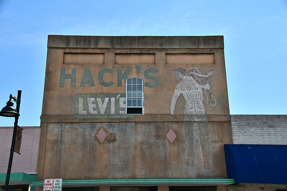 Hacks Levis 0001