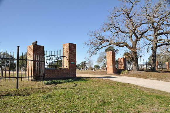 Oaklawn Cemetery
