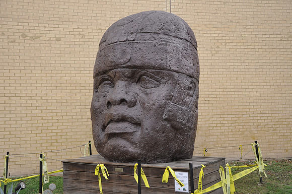 Cabeza Olmec Replica