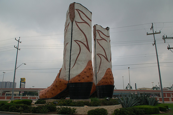 Biggest Cowboy Boots in the World 04