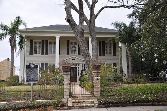 Lorenzo Dow Heaton House