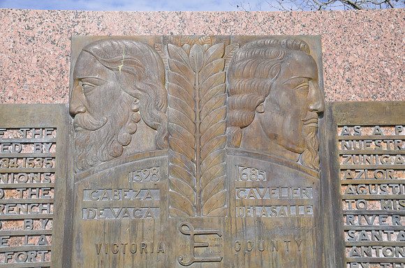 Victoria County Monument 0001b