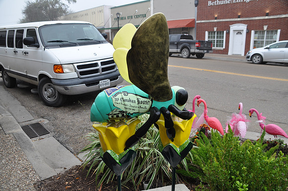 Beeville Bee 0003