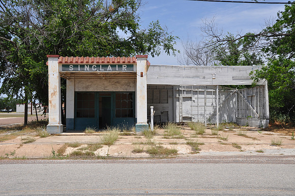 Old Gas Station - Comanche County 0001