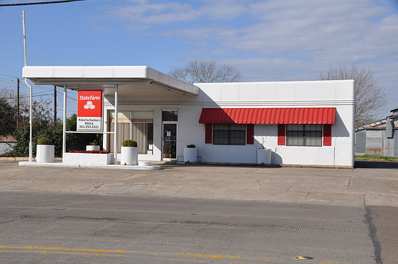 Old Gas Station - DeWitt County 0002