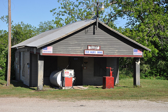 Old Gas Station - Fayette County 0002