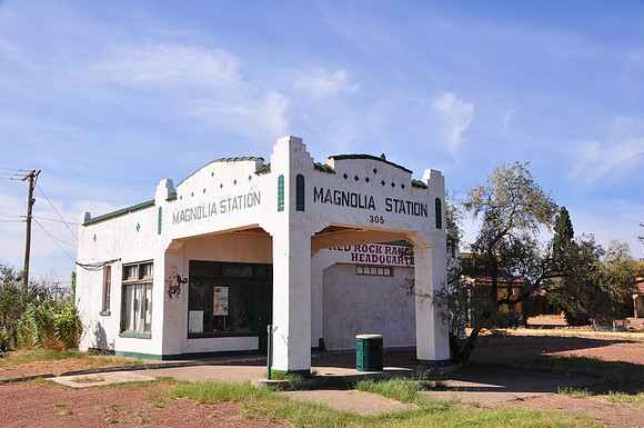 Old Gas Station - Culberson County 0001