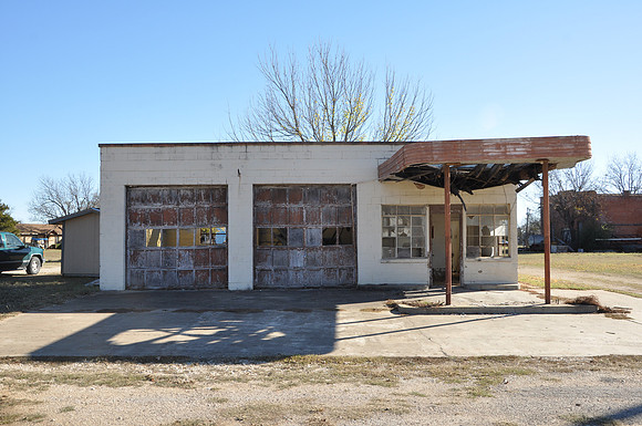 Old Gas Station - Coryell County 0002