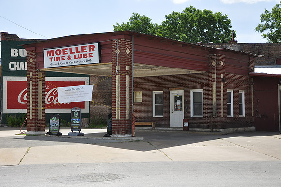 Old Gas Station - Fayette County 0003