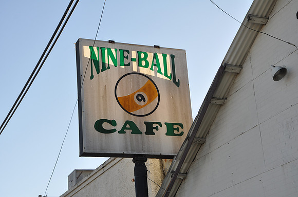 Nine-Ball Café