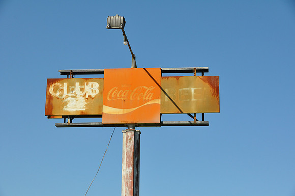 Coca-Cola - Old Dime Box