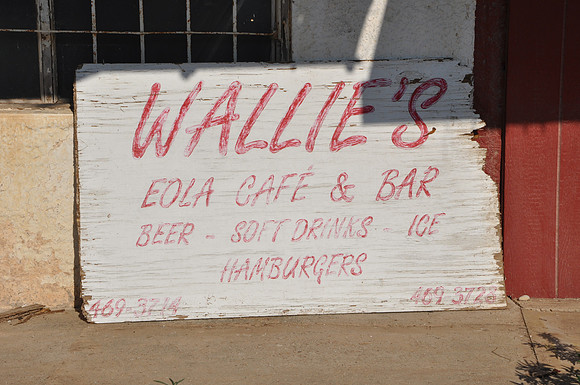 Wallie's