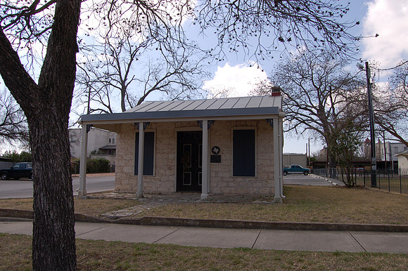 Pioneer Schandua House
