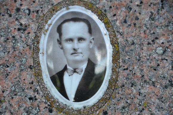 Buske, Ben F.