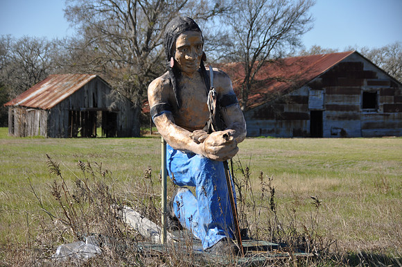 Kneeling Indian Statue 0001a